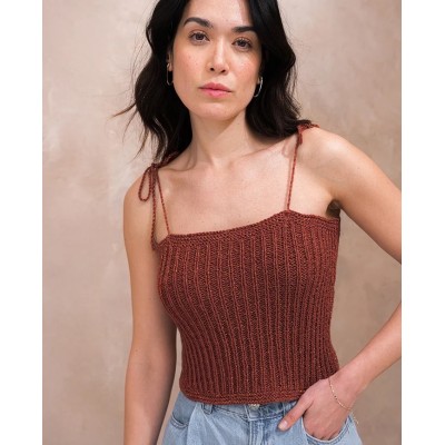 N°273 : FEMME TRICOT PLEIN ETE