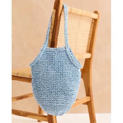 N°273 : FEMME TRICOT PLEIN ETE