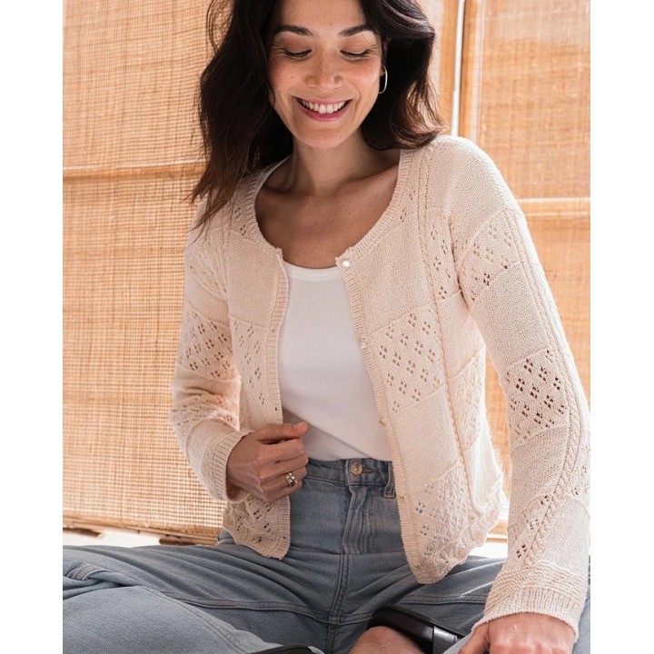 N°273 : FEMME TRICOT PLEIN ETE (édition française)