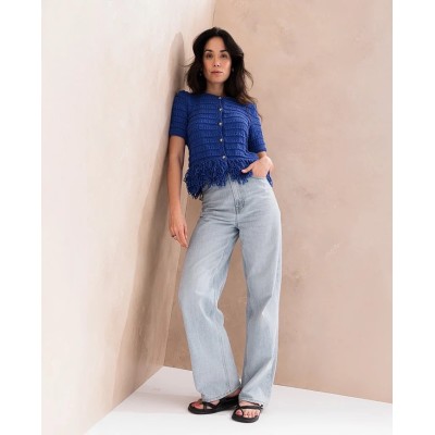 N°273 : FEMME TRICOT PLEIN ETE