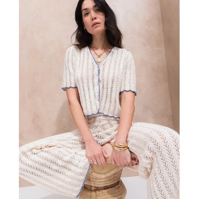 N°273 : FEMME TRICOT PLEIN ETE