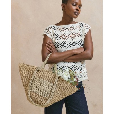 N°272 : FEMME CROCHET